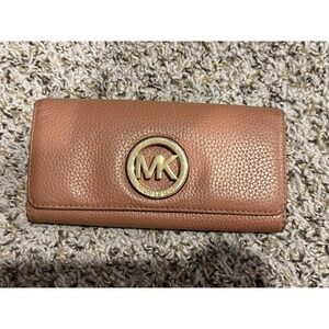 Michael Kors Wallet dark plush pink Pebbled Flap Clutch